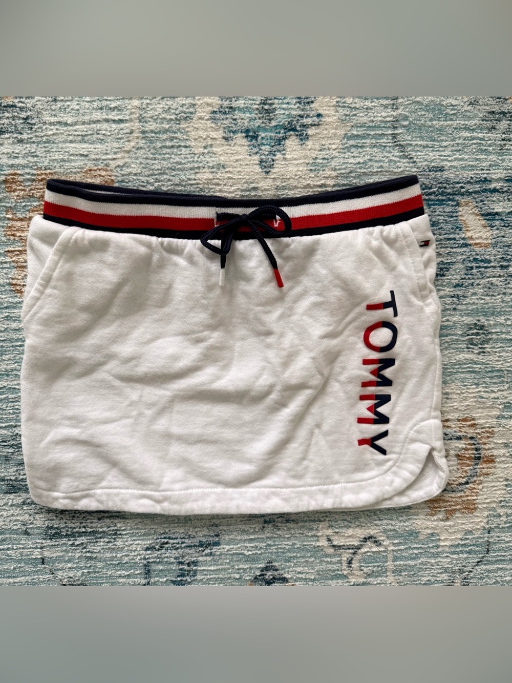 Tommy Hilfiger White Athletic Mini Skirt Girl’s Size S 6-7yrs Like Brand New